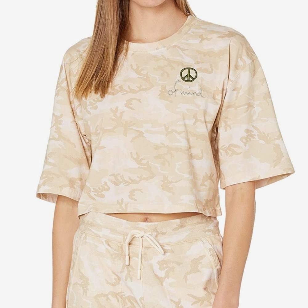 Nicole Miller‎ Peace of Mind Crop Tee